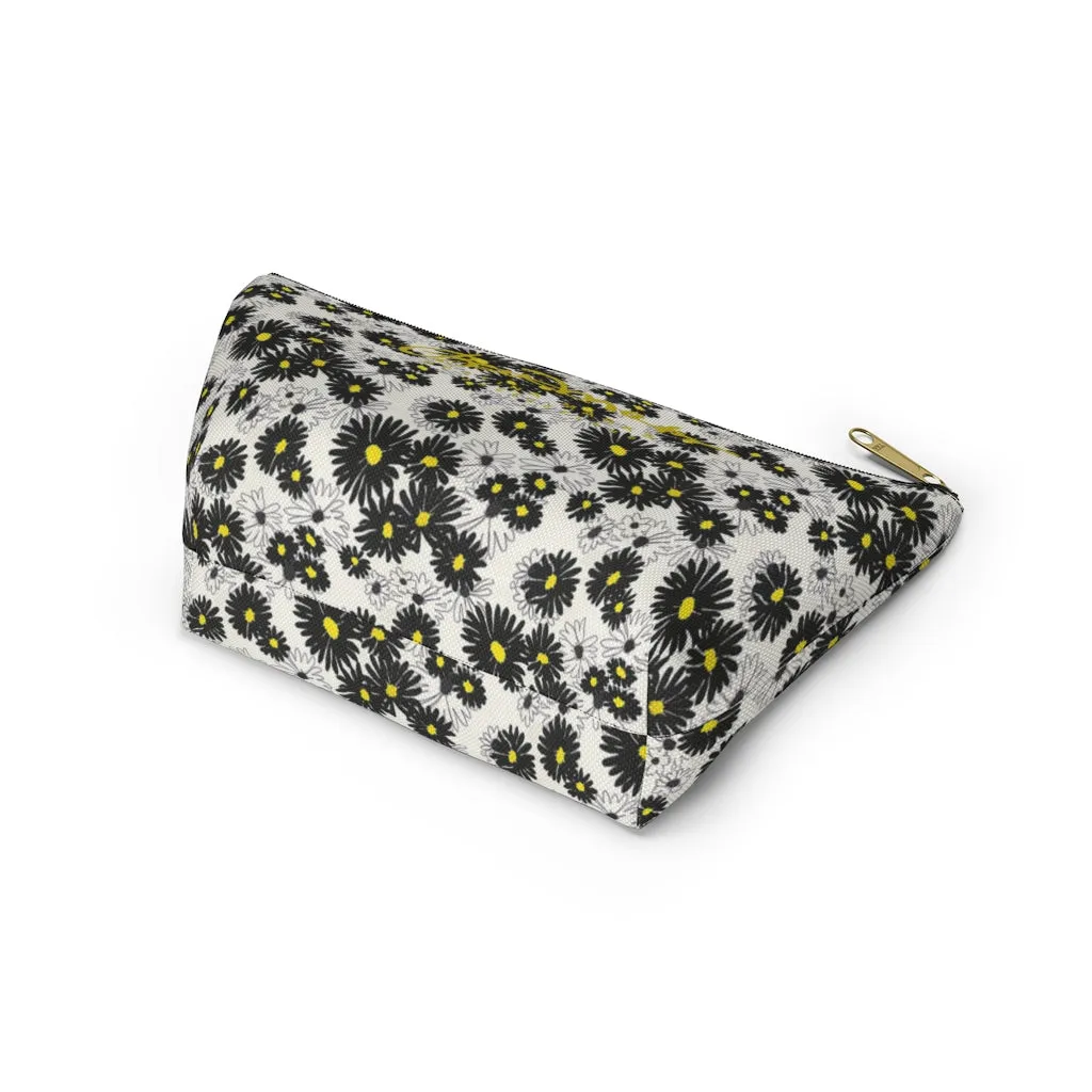 Daisy Accessory Pouch w T-bottom