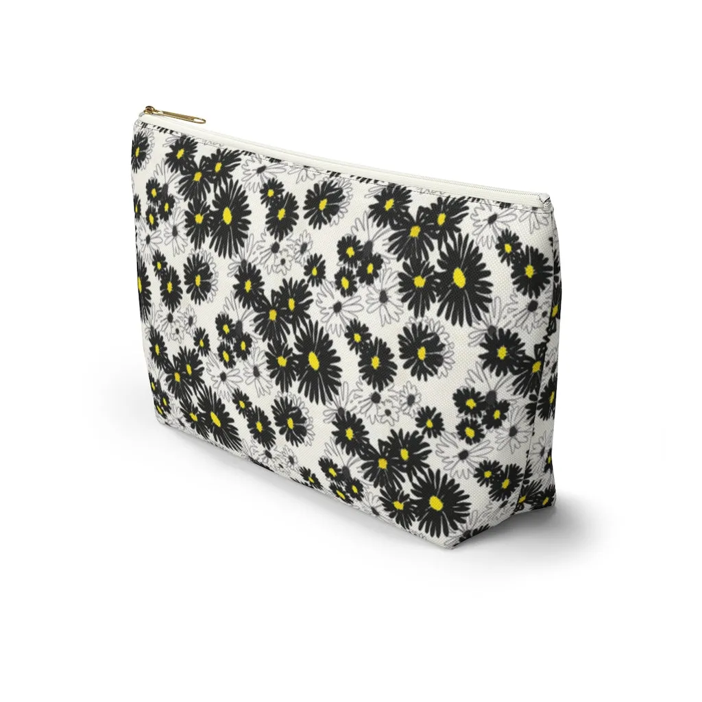 Daisy Accessory Pouch w T-bottom