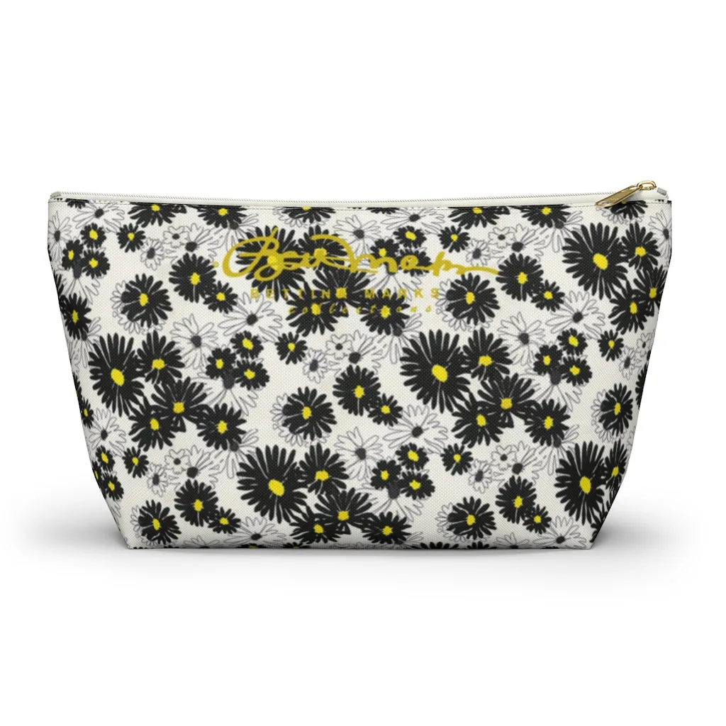 Daisy Accessory Pouch w T-bottom