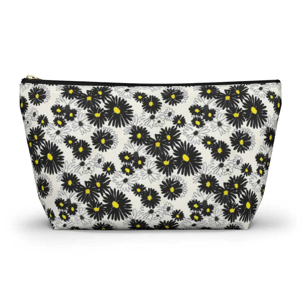 Daisy Accessory Pouch w T-bottom